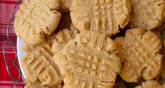 RECEITINHAS DA NETA CHICA BISCOITO DE MANTEIGA E AMENDOIM