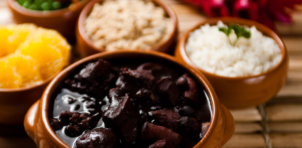 FEIJOADA RAPIDINHA COMO VOCE SEMPRE QUERIA APRENDER.