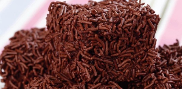 O MELHOR QUE JA PROVEI BOLO DE BRIGADEIRO GELADO