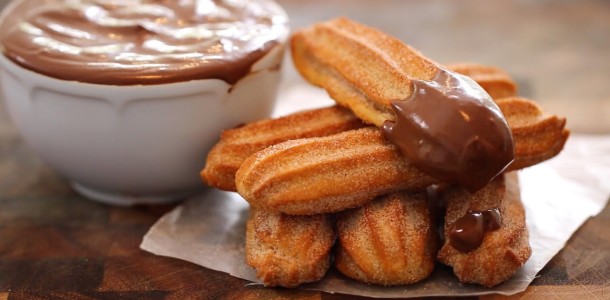 AS MENINAS ADORAM FAZEMOS FOUNDIE DE CHURROS AGORA